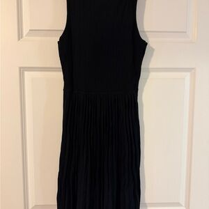 Elegant Black Sleeveless Midi Dress